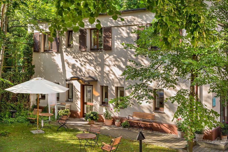 Außenansicht des Naturkosmetikgeschäfts Cura Prevent in Leipzig