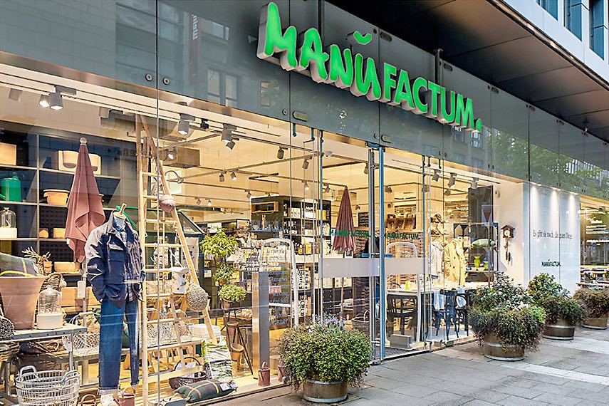 Außenansicht des Warenhauses Manufactum in Düsseldorf