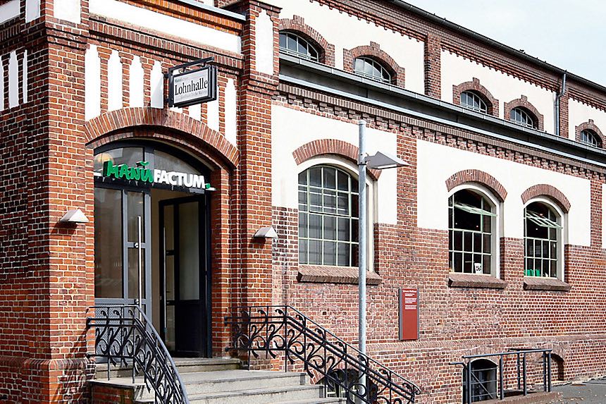 Außenansicht des Warenhauses Manufactum in Waltrop