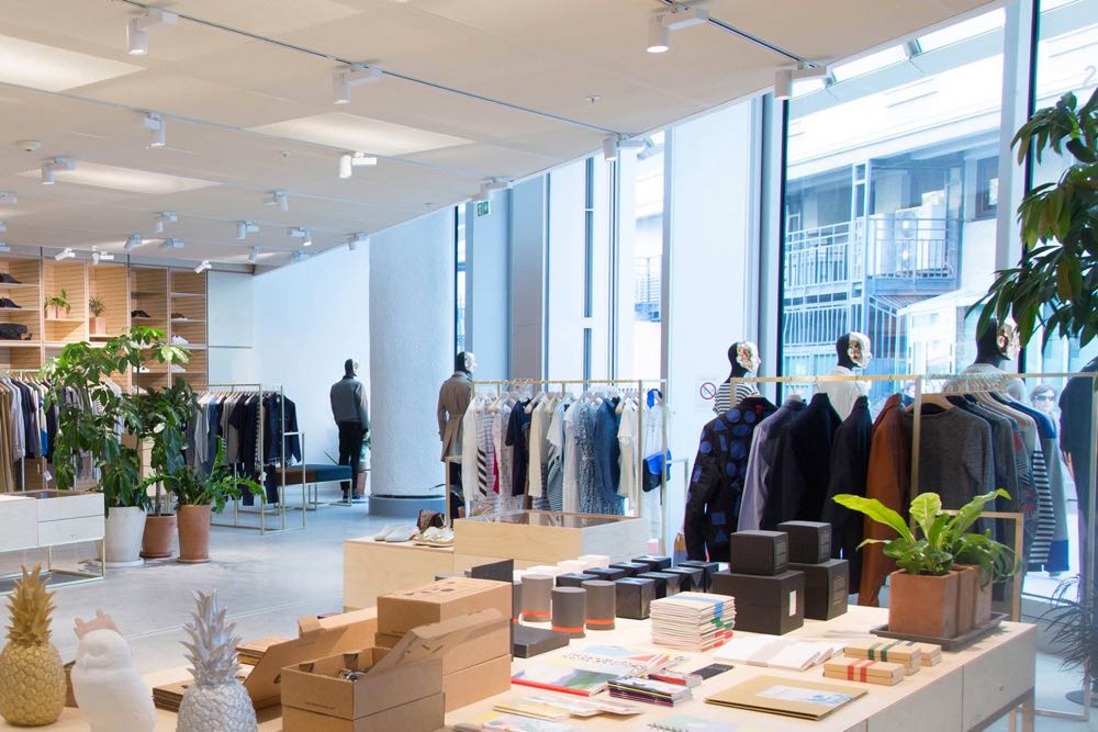 Innenansicht des Designer Concept Stores L'Exception in Paris, Frankreich