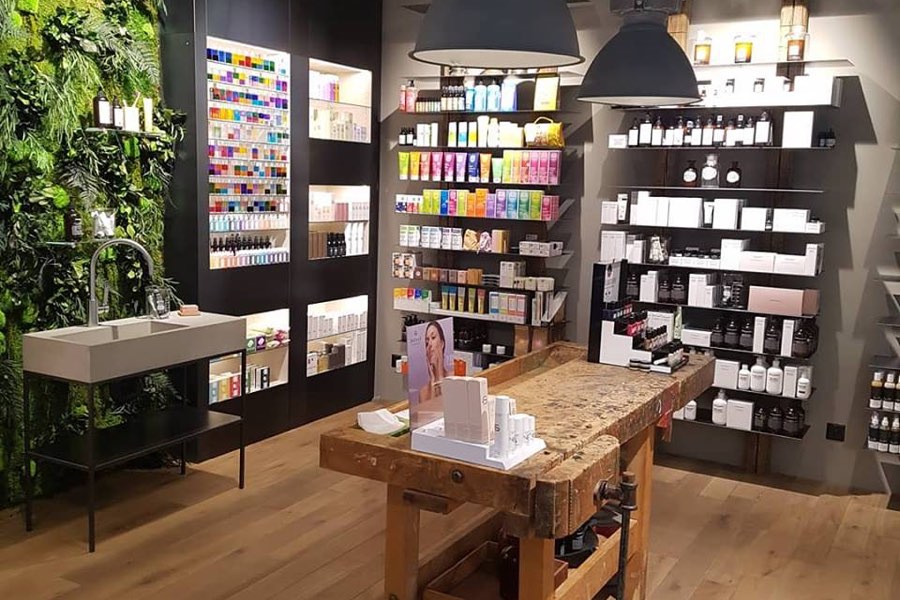 Innenansicht der Parfümerie Stebler in Chur